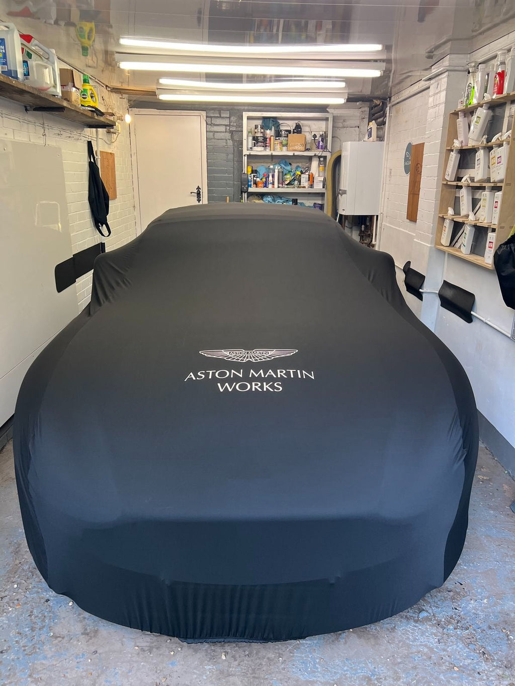 Aston Martin real car photo