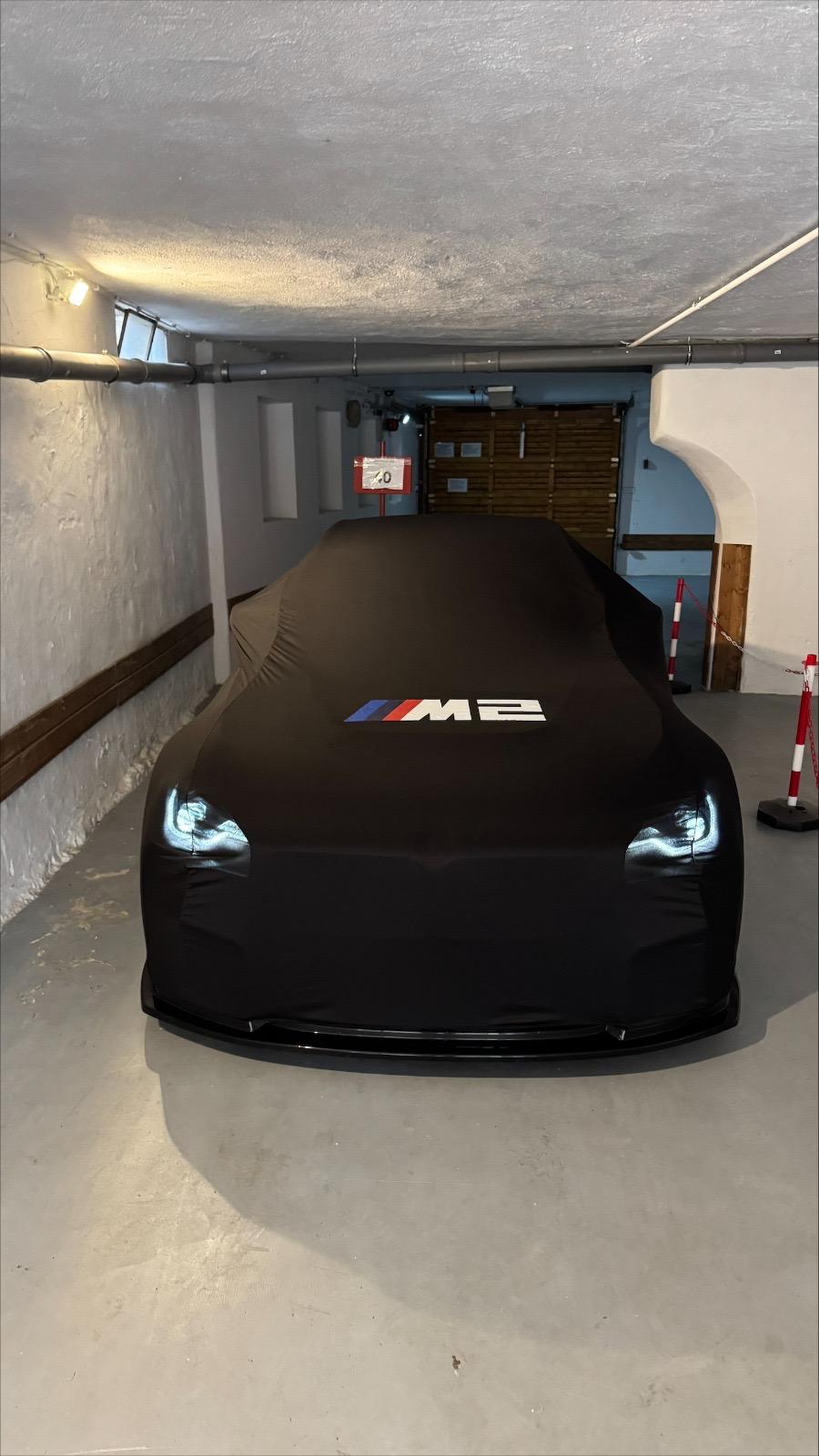 BMW M real car photo