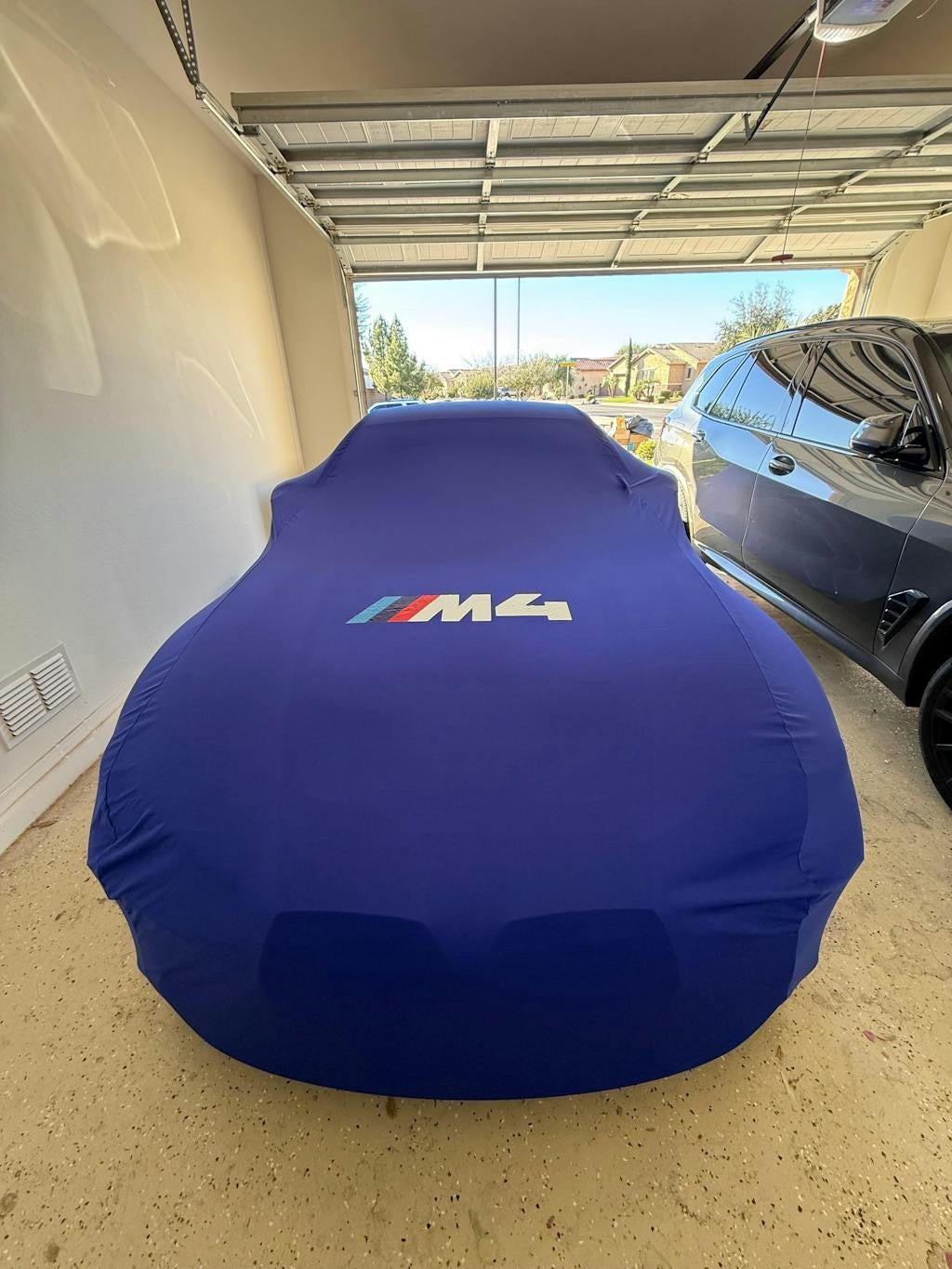 BMW M real car photo