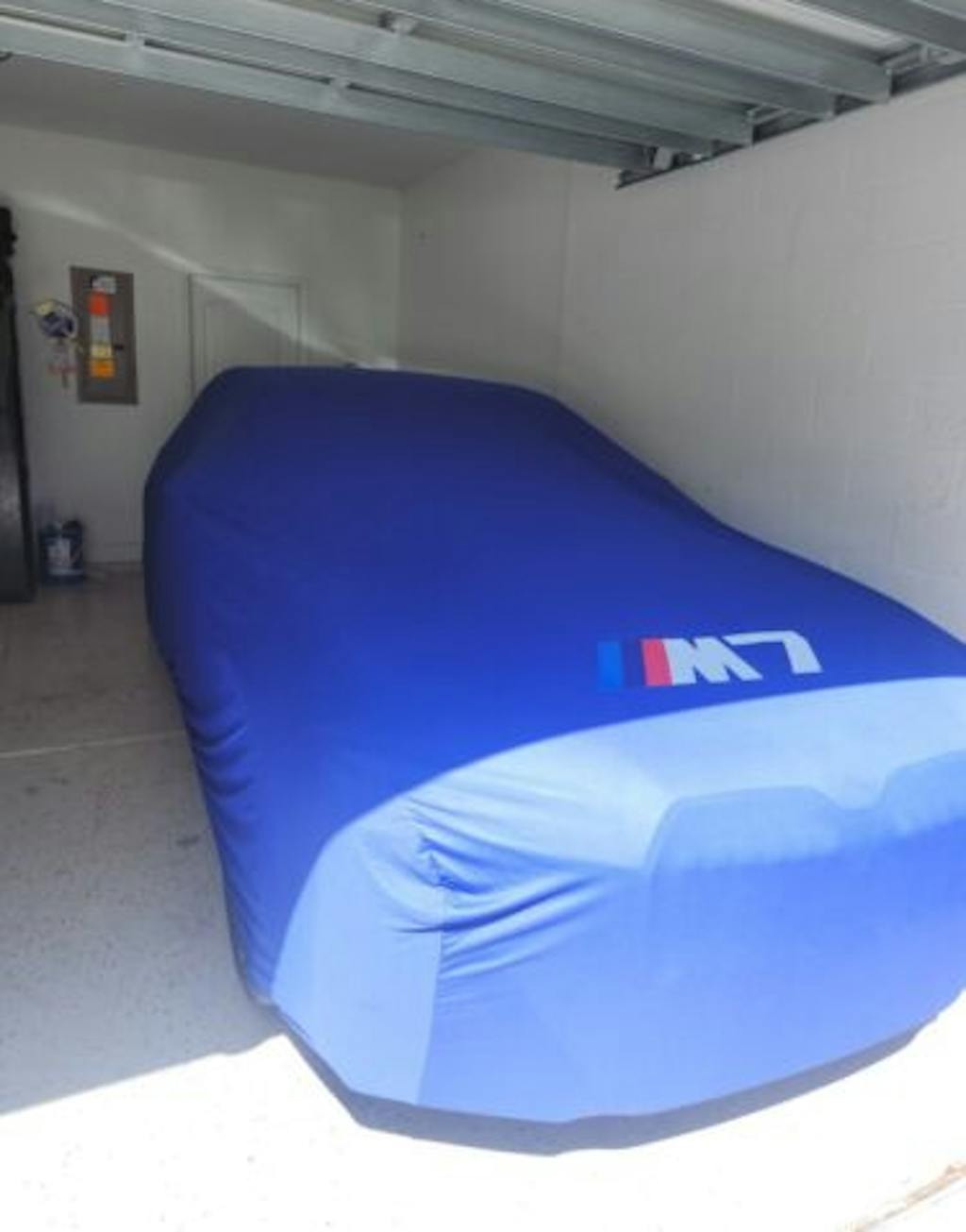BMW M real car photo