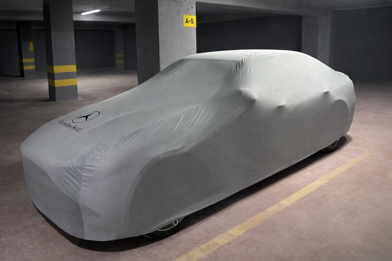 Mercedes-Benz real car photo