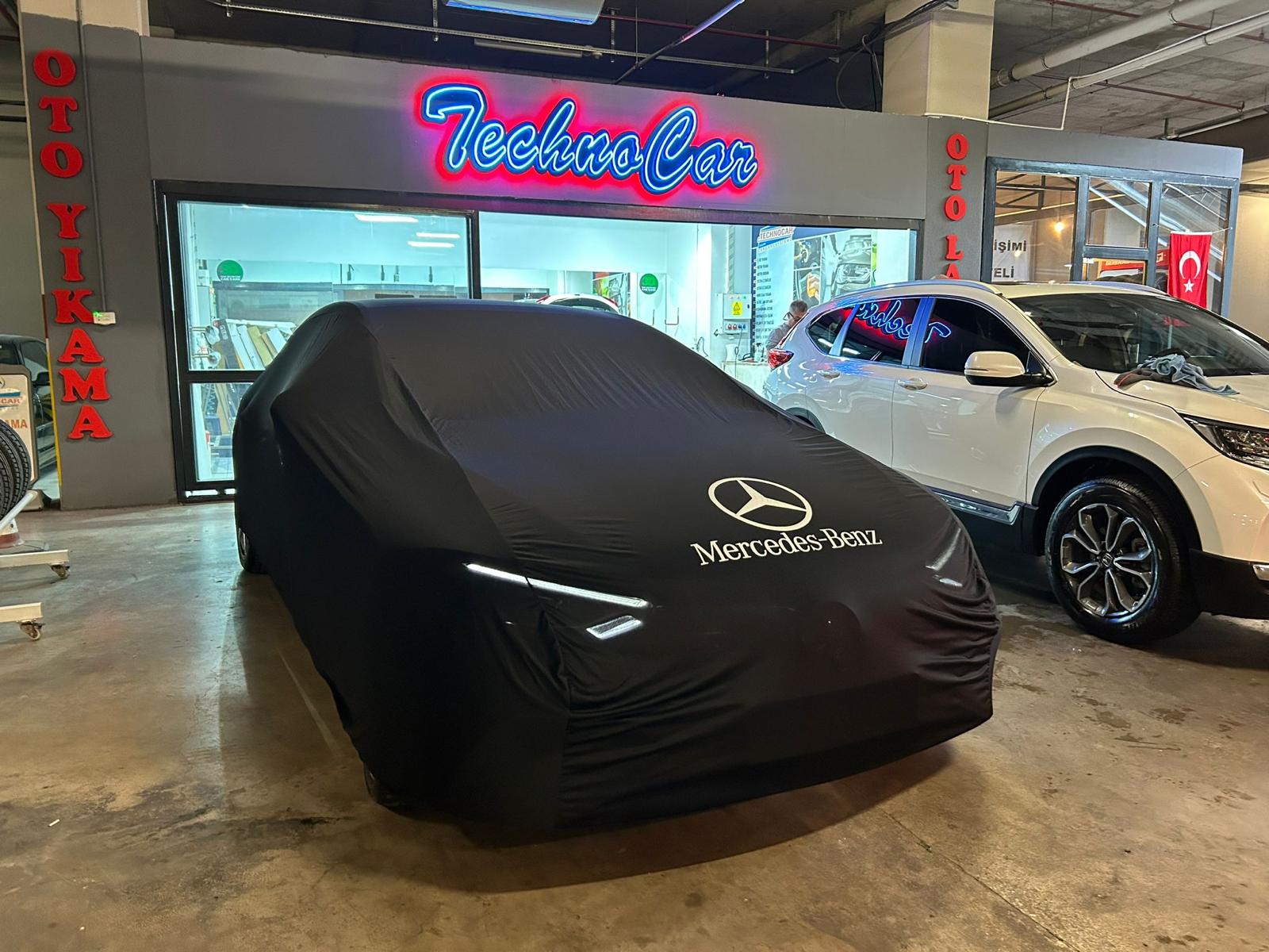 Mercedes-Benz real car photo