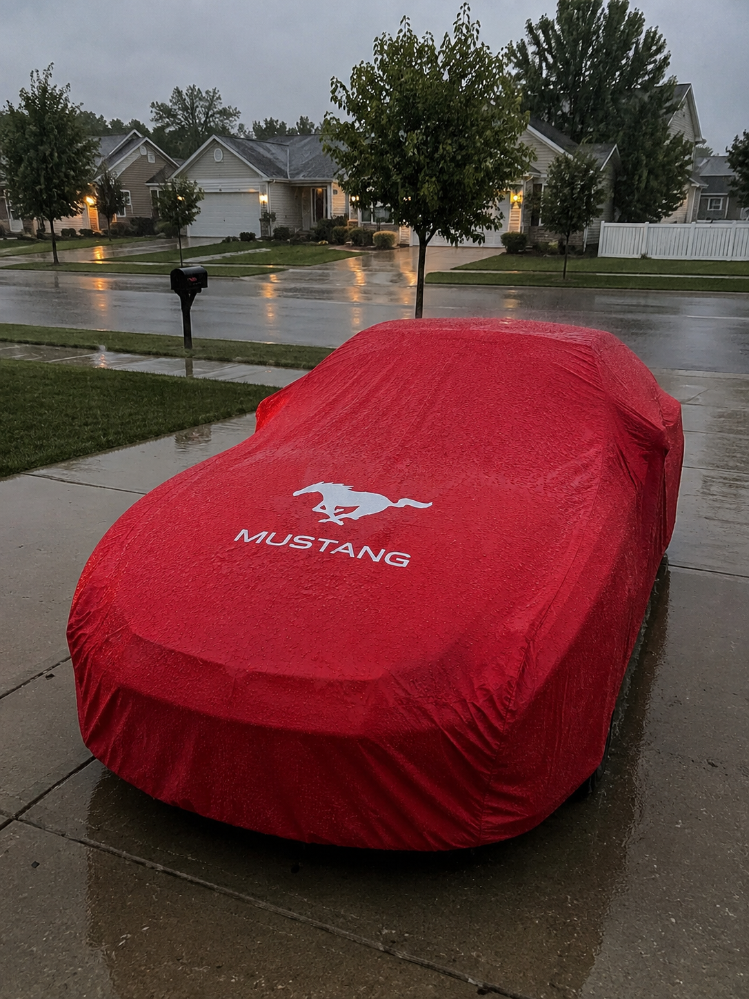 mustang-outdoor-red