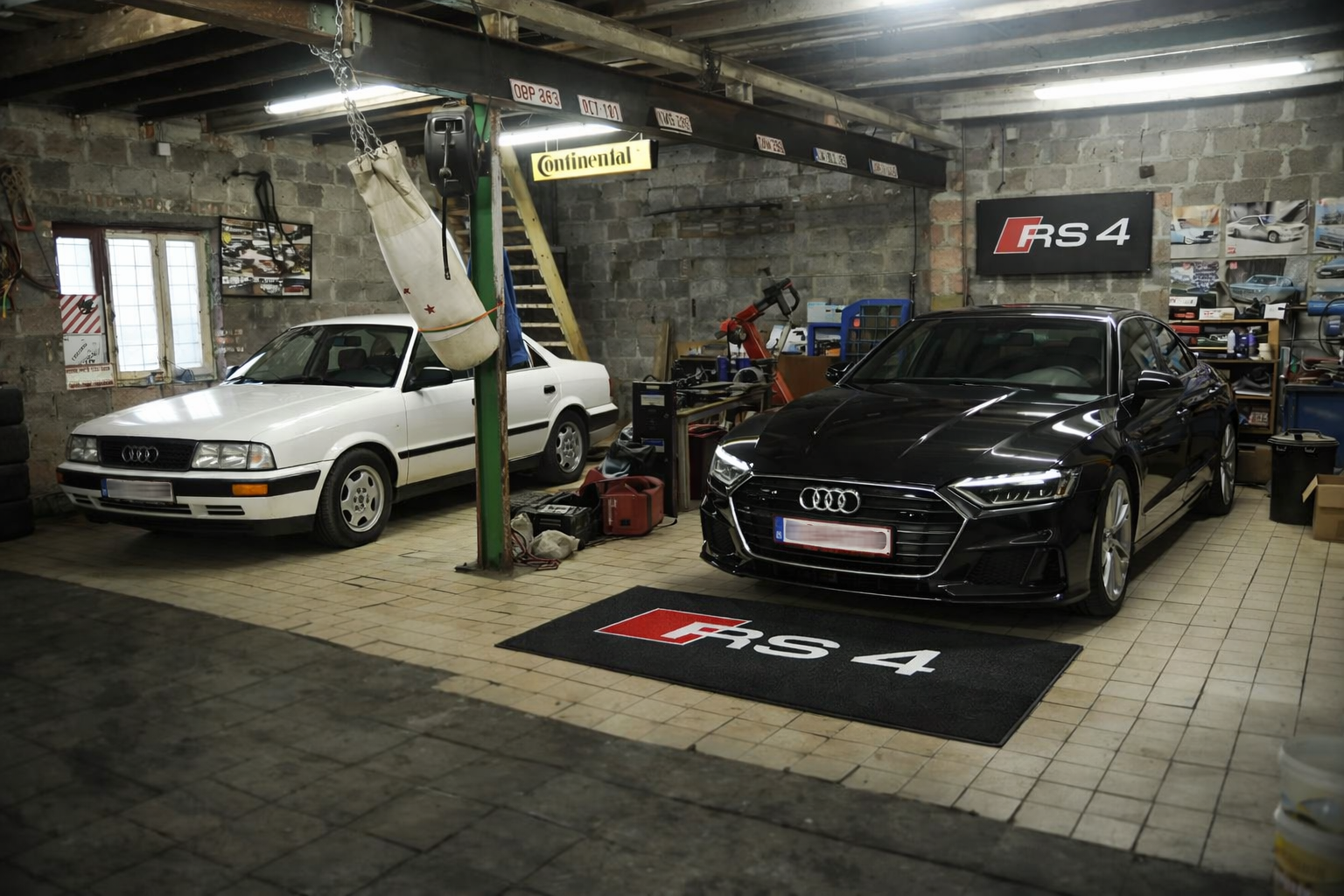 Audi RS4 Rug